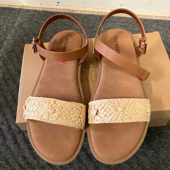 Steve Madden Other - Steve Madden KIDS Tan Leather Ankle-Strap Sandals with Raffia Band